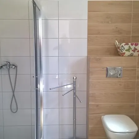 ホームステイ Marka Goscinne *